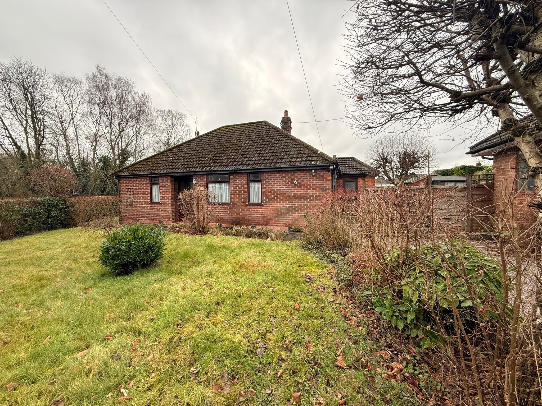 Yew Tree Road, Plumley